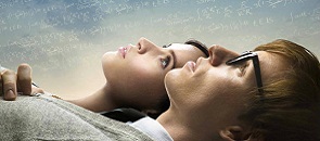 Martedì 21 luglio alle ore 21.30 nel cortile del Palazzo Municipale la vita del grande fisico Stephen Hawking riletta dal premio Oscar James Marsh