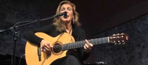Sabato 25 luglio alle 21 nel cortile di Palazzo Brambilla la stagione concertistica estiva concluderà la sua proposta musicale con Grazia Di Michele
