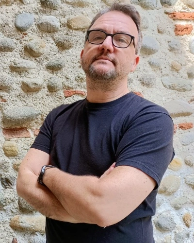 Paolo Roversi ospite del nuovo ciclo di incontri per i 35 anni dell'Università Cattaneo. Al termine della serata è previsto il firmacopie